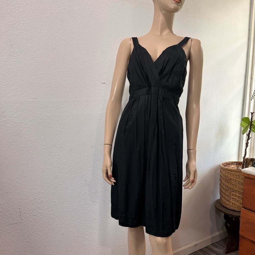 Motherhood black dress v- neck size:M